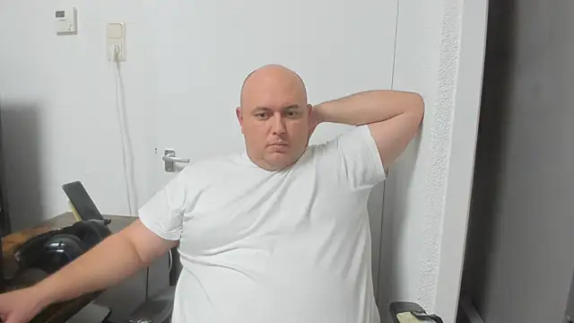 BigromeoXX online show from January 7, 7:17 pm