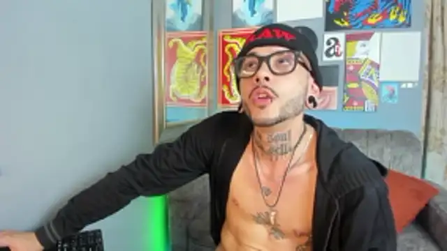 MurdockH online show from October 28, 5:21 am