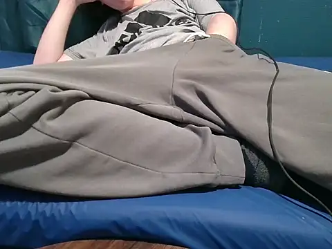 krissraw online show from November 28, 6:27 am