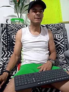 Snapshot of latinmartin73 chatting on September 16, 2:56 am latinmartin73 online show from September 16, 2:56 am