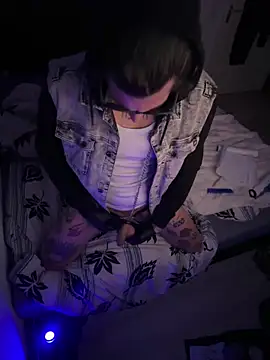 LuggiJack online show from December 30, 5:58 am