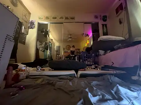 Johndoe2292 online show from February 22, 7:04 pm