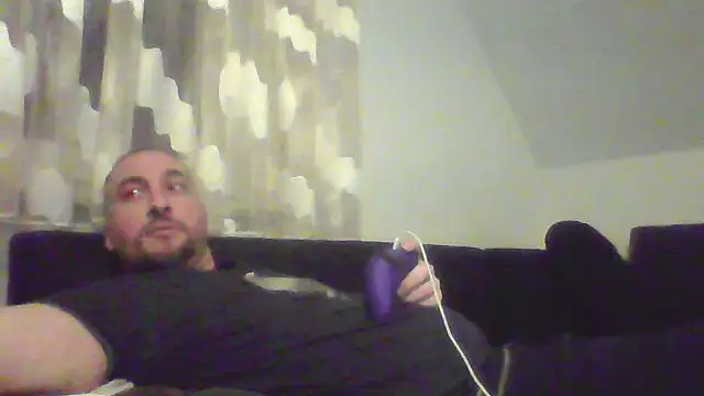 Snapshot of NewyorkDimi chatting on February 25, 12:03 am NewyorkDimi online show from February 25, 12:03 am