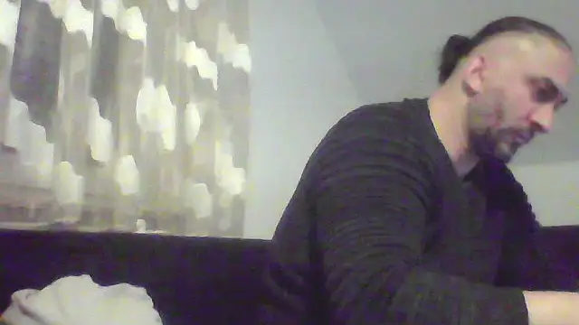 Snapshot of NewyorkDimi chatting on March 4, 12:18 am NewyorkDimi online show from March 4, 12:18 am