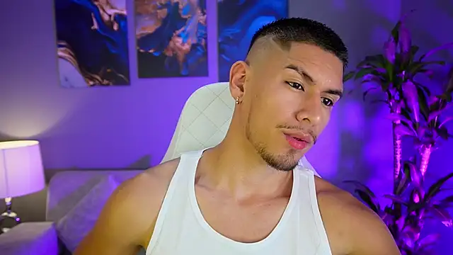 Aaronfox x online show from January 5, 11:44 pm