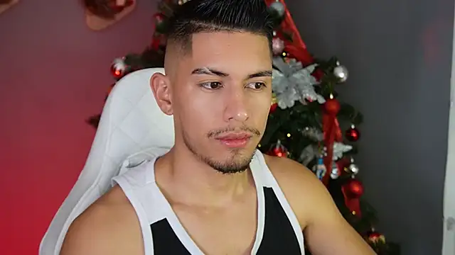 Aaronfox x online show from December 13, 2:10 am