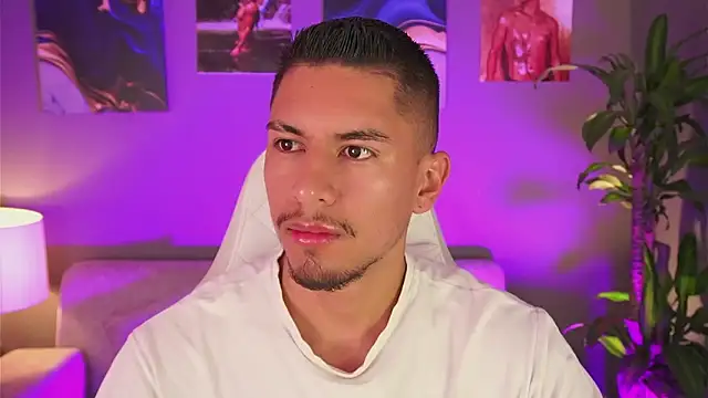 Aaronfox x online show from January 28, 9:08 am