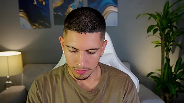 Aaronfox x online show from January 9, 11:24 pm