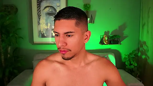 Aaronfox x online show from March 13, 9:21 am