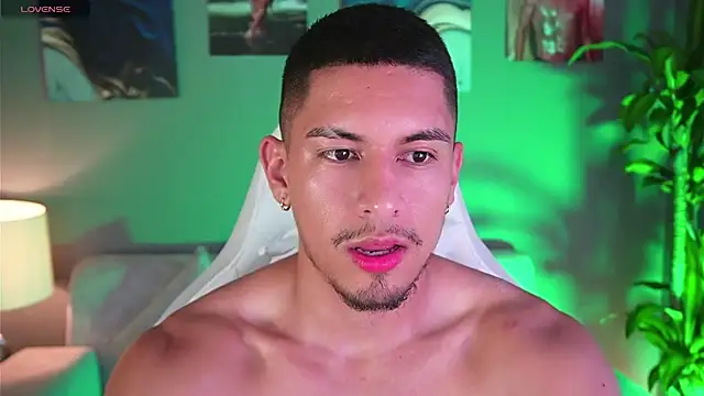 Aaronfox x online show from January 21, 9:04 pm