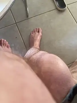 louiv93000 online show from April 30, 5:58 am