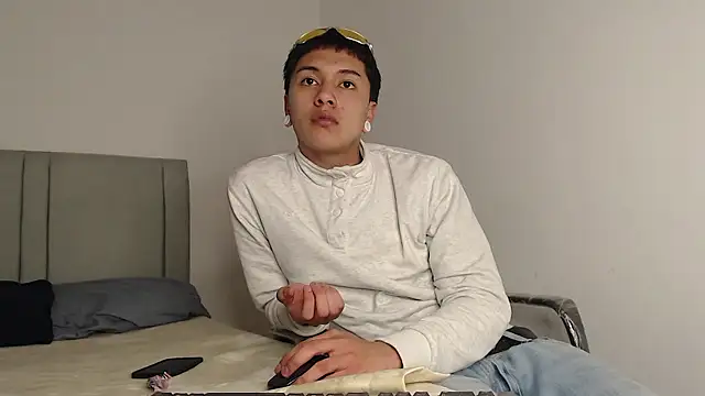 alex-lover online show from January 10, 4:28 am