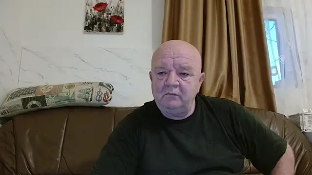 fullballs6 online show from February 24, 4:35 am