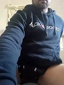 Snapshot of pisellinodurissimo chatting on March 6, 2:29 pm pisellinodurissimo online show from March 6, 2:29 pm