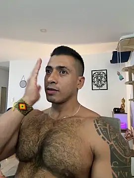 aaroncolombia online show from September 15, 9:27 pm