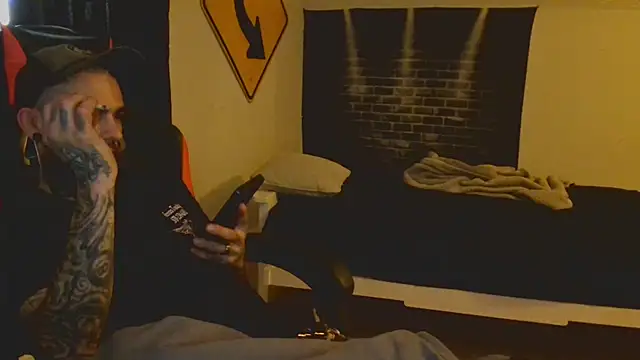 XMeF10 online show from March 13, 6:12 pm