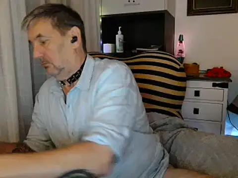 ChunkyMonkey007 online show from December 4, 2:48 pm