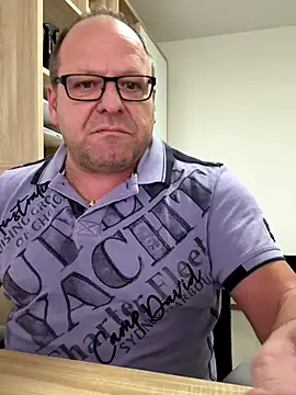 coupleLatinaLovers online show from October 22, 10:19 am