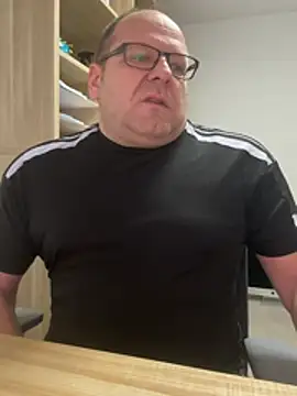 coupleLatinaLovers online show from February 10, 6:29 am