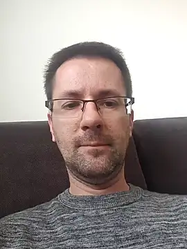 riskybusiness9090 online show from December 21, 9:50 am