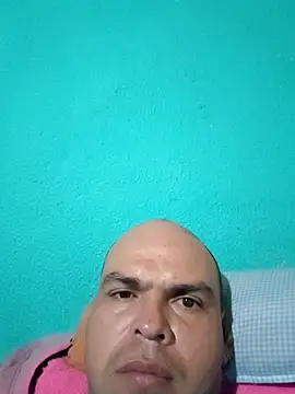 Camilo-31RI online show from February 9, 11:15 am