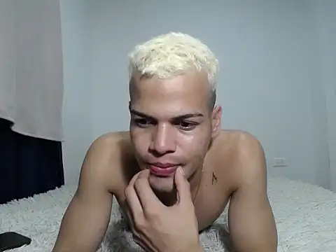 SWEET MIGUEL online show from December 18, 3:13 am