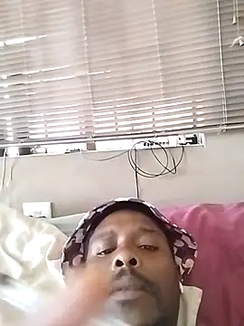 bigtswakalaka online show from February 5, 12:01 pm