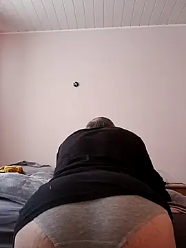 BesterJunge45 online show from January 4, 9:43 am