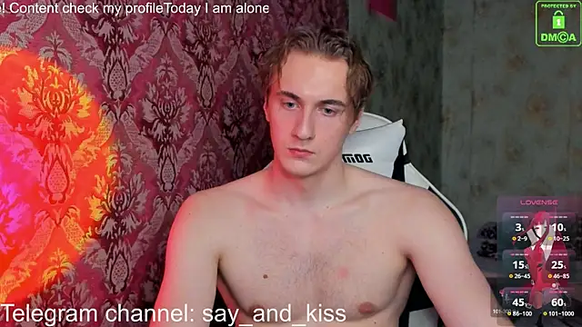 say and kiss online show from February 22, 9:42 pm