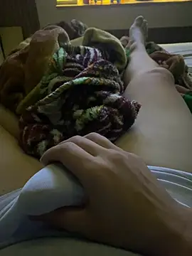 Hjsjsjsjjd online show from April 11, 8:18 am