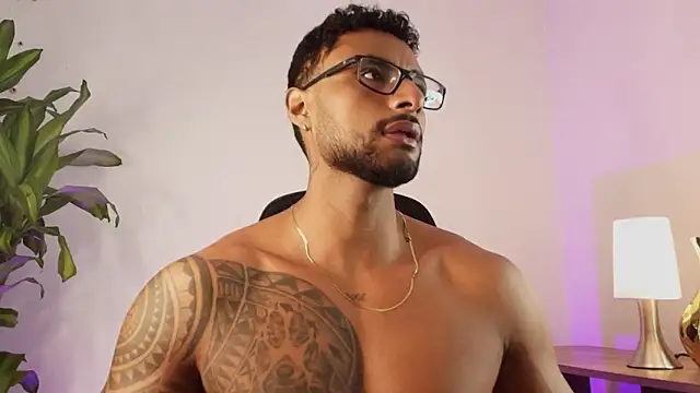 LiamGarcia1 online show from January 12, 2:37 am