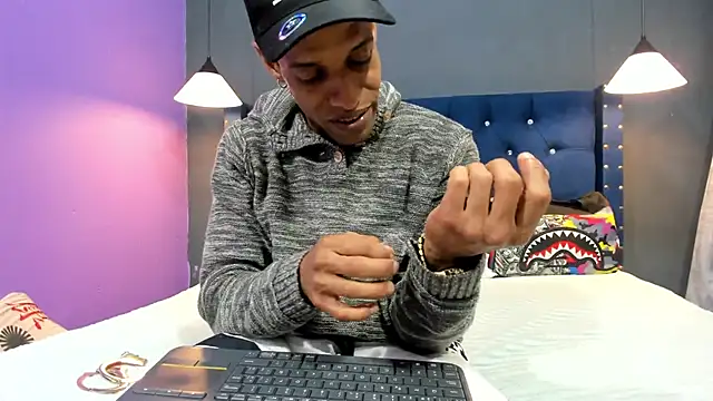 Salomon koude online show from October 2, 3:54 am