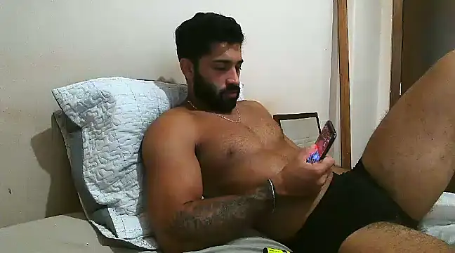 Snapshot of macho_fit chatting on January 16, 1:47 pm macho fit online show from January 16, 1:47 pm