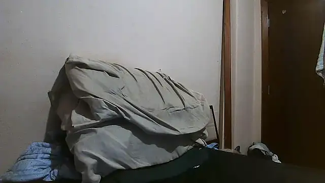 Snapshot of macho_fit chatting on February 8, 12:28 am macho fit online show from February 8, 12:28 am