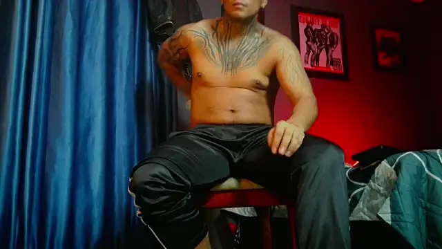 Leonnardo Jaramillo online show from February 3, 2:53 am