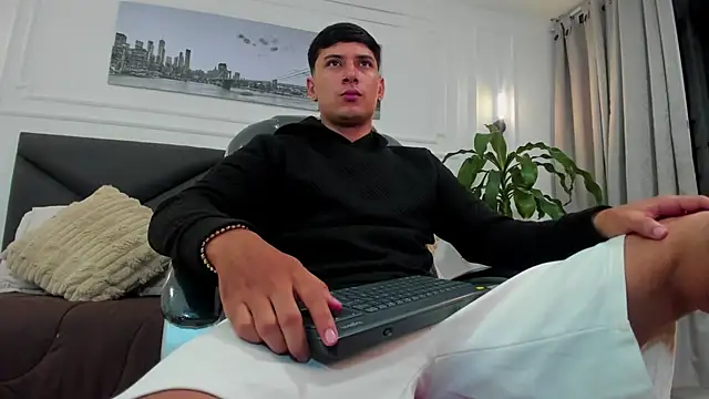 Damian23   online show from November 22, 10:37 am