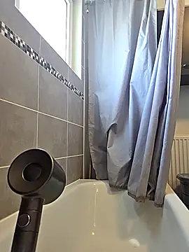 SpottedMulatto online show from April 26, 12:13 pm