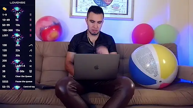 bradley colt online show from December 3, 12:49 pm