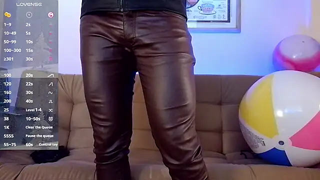 bradley colt online show from December 25, 2:34 pm