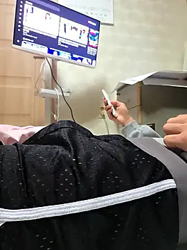 ghghag online show from February 8, 1:15 pm