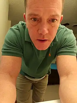 Bigtater1999 online show from November 11, 12:15 am