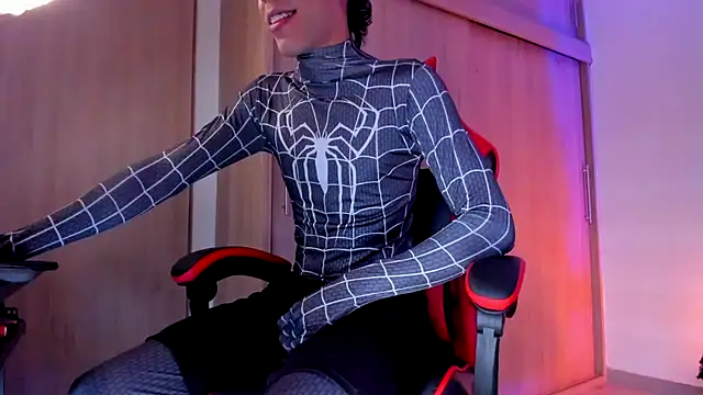 aldrinwhite online show from February 23, 6:09 pm