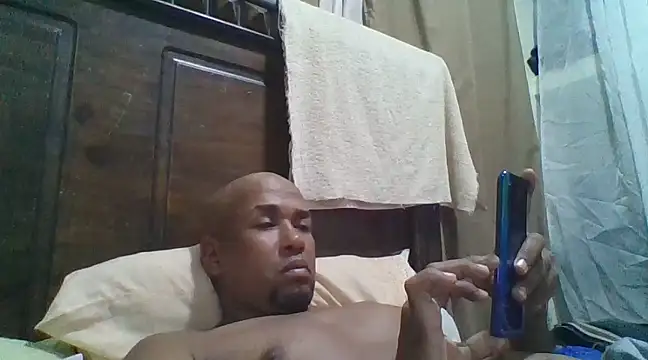 Frankie0880 online show from January 19, 3:29 am