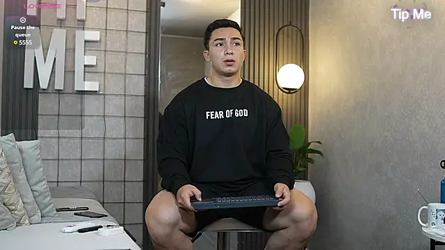 Ryan Hunt online show from March 3, 12:21 pm