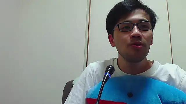 Snapshot of ryusei18570 chatting on September 10, 1:54 pm ryusei18570 online show from September 10, 1:54 pm