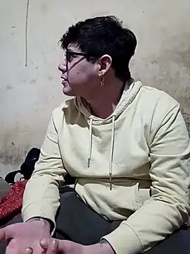 thecatblack1998 online show from April 21, 11:55 pm