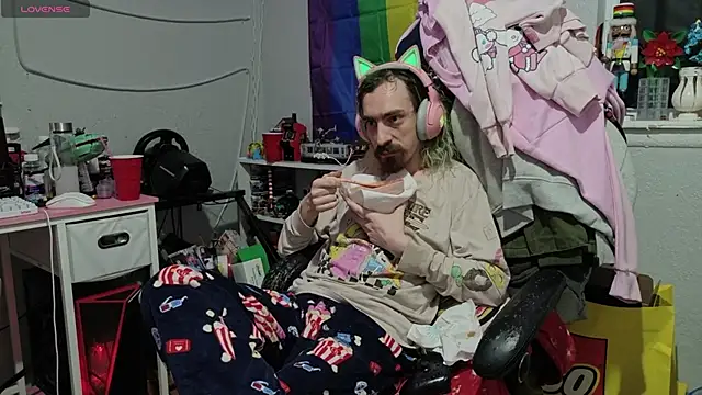 tallnerdyguy online show from February 14, 4:07 am