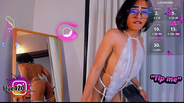 Skyler  blue4 online show from January 1, 1:26 am