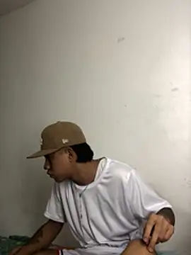 logannth online show from December 14, 9:05 am