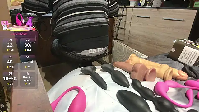 misteryman1956 online show from February 1, 7:12 pm